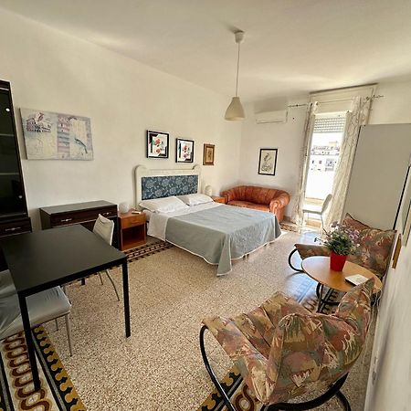 Appartamento Via Trevisani Bari Buitenkant foto