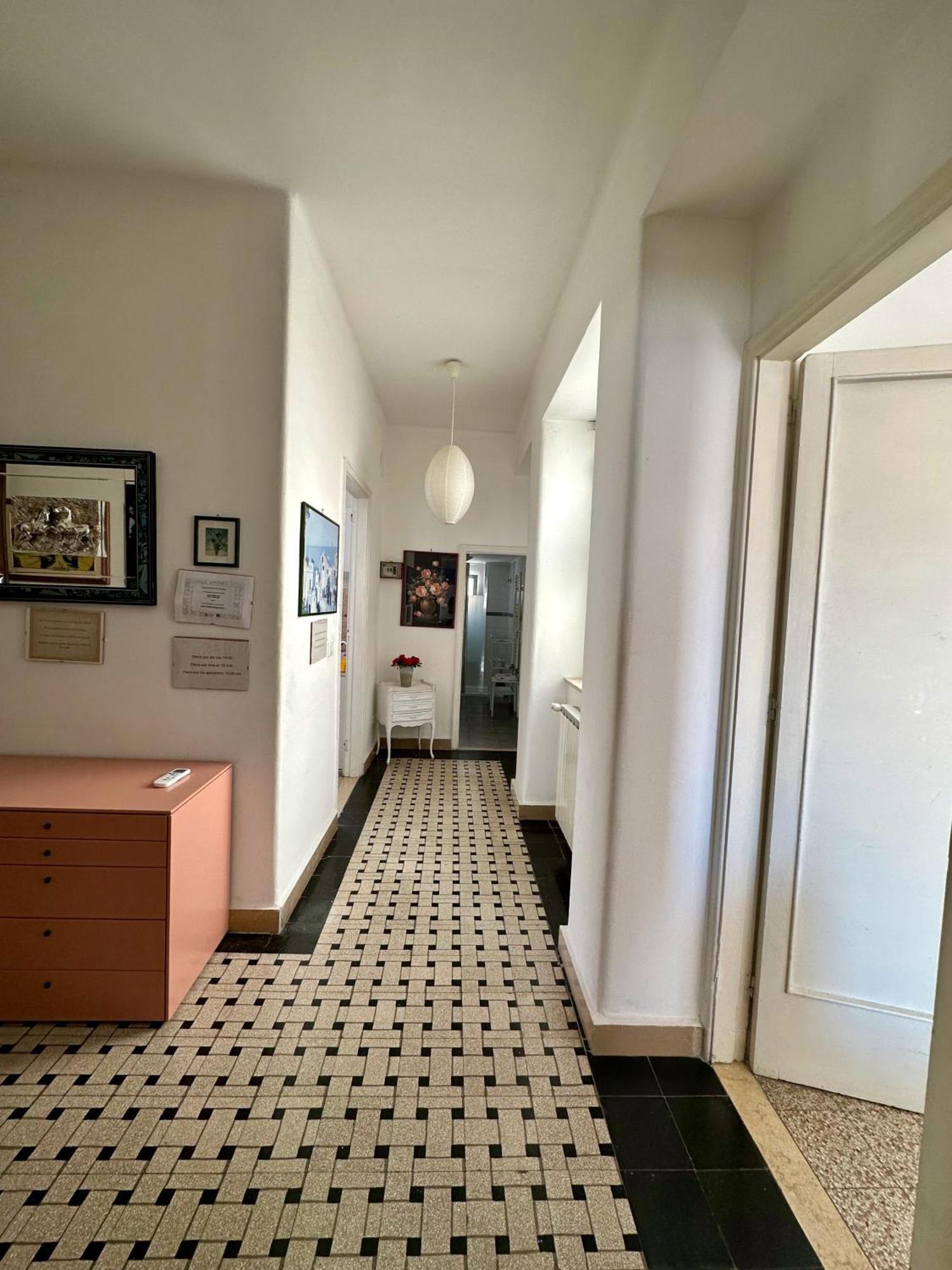 Appartamento Via Trevisani Bari Buitenkant foto
